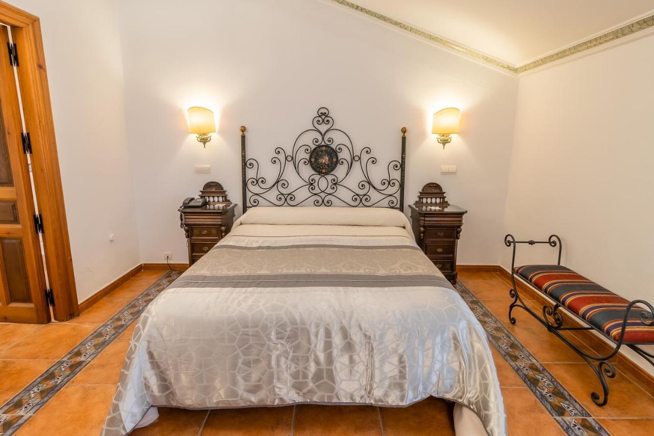 Hotel Santo Domingo De Silos Extérieur photo