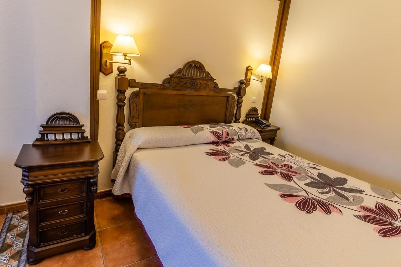 Hotel Santo Domingo De Silos Extérieur photo